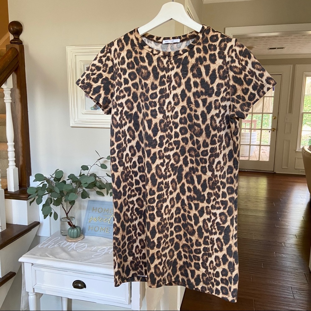Leopard T shirt dress